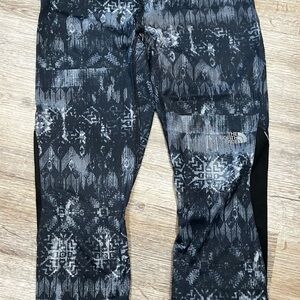 Women’s North Face cropped Leggings